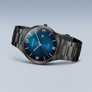 Bering Classic | schwarz gebürstet | 15240-727