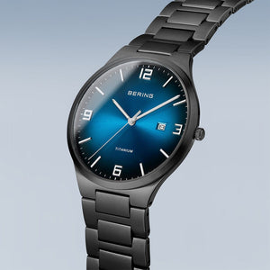 Bering Classic | schwarz gebürstet | 15240-727