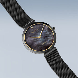 Bering Classic | schwarz glänzend | 18132-132