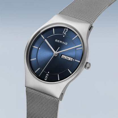 Bering Day Date Classic | silber gebürstet | 11938-003DD