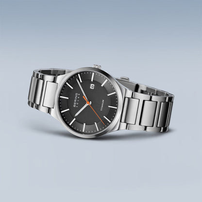 Bering Solar Titanium | silber gebürstet | 15239-779
