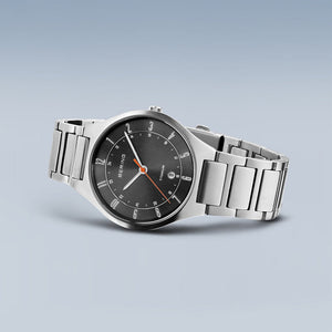 Bering Titanium | silber gebürstet | 11739-772