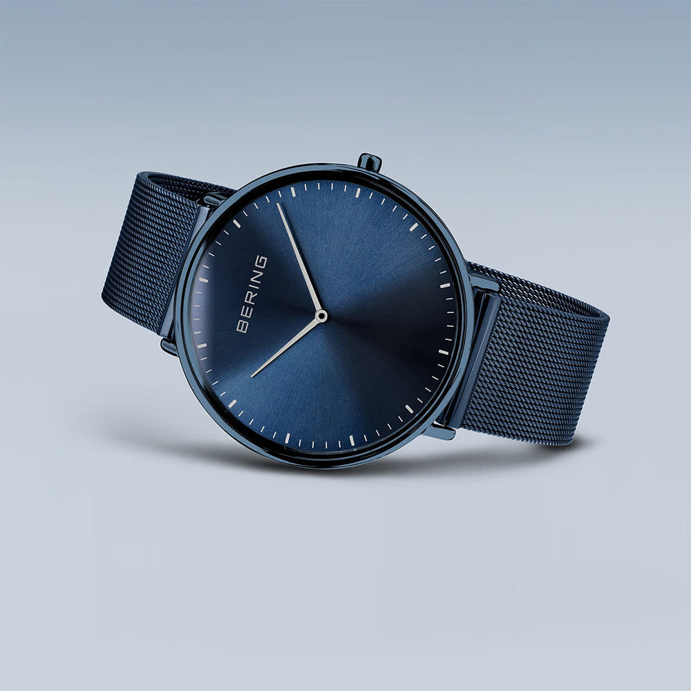 Bering Ultra Slim | blau glänzend | 15739-397