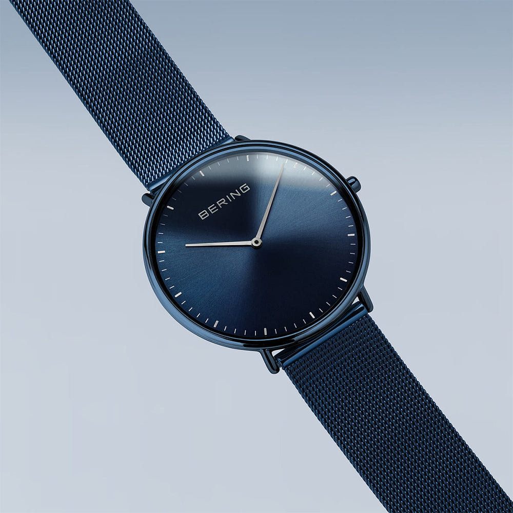 Bering Ultra Slim | blau glänzend | 15739-397