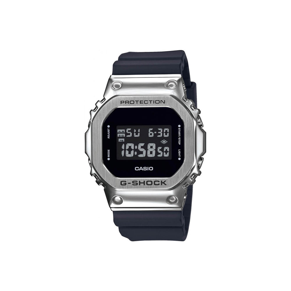 Casio GM-5600-1ER