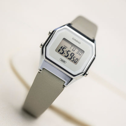 Casio LA680WEL-8EF