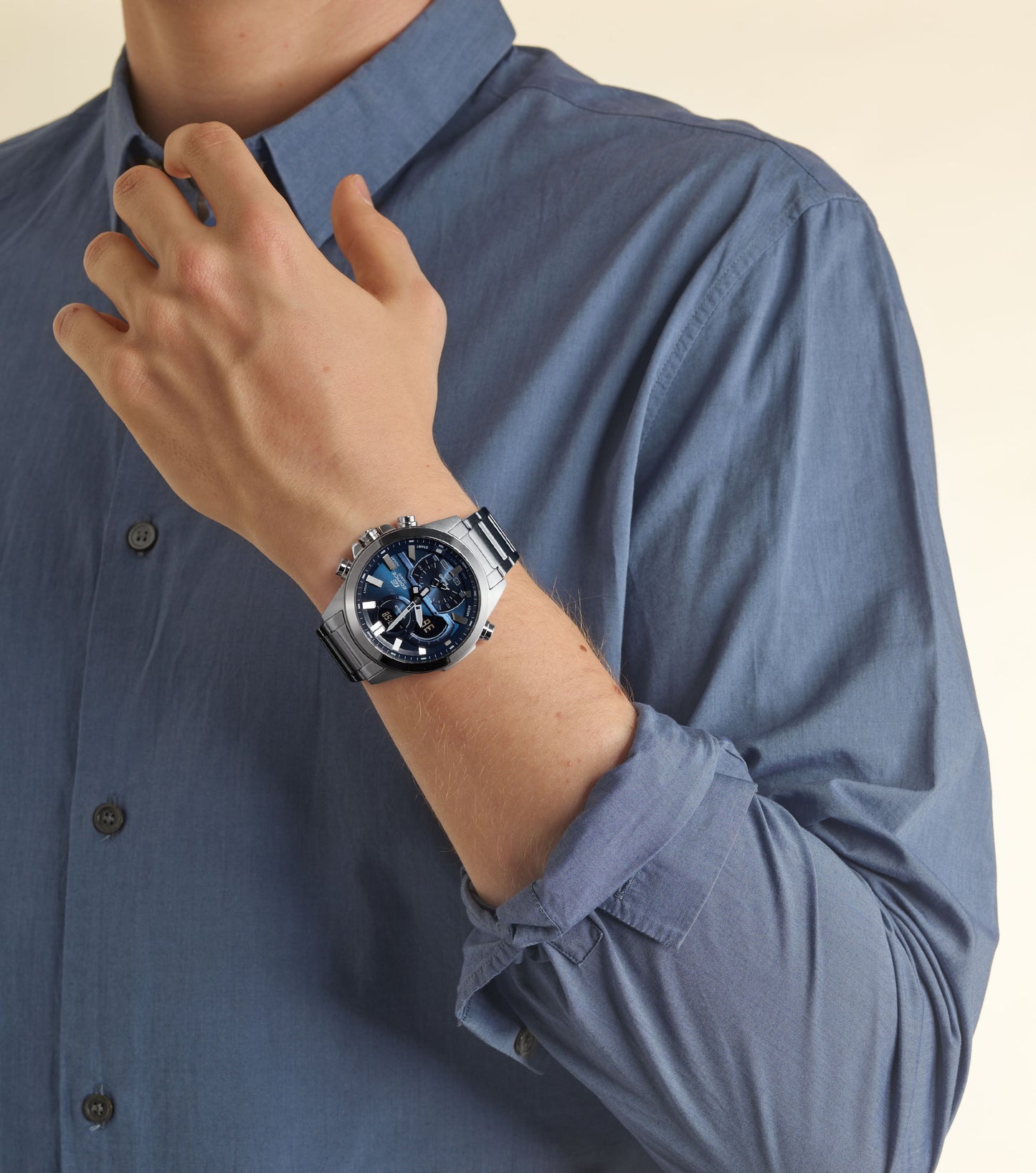 Casio EDIFICE Bluetooth Herrenuhr ECB-30D-2AEF